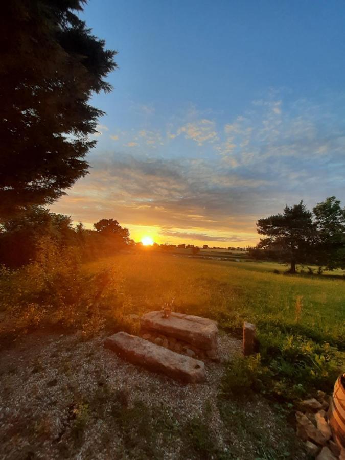 Notrevillage La Salamandre Neret Bagian luar foto