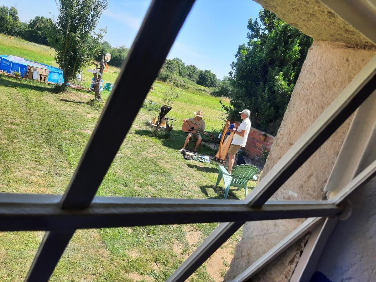 Notrevillage La Salamandre Neret Bagian luar foto