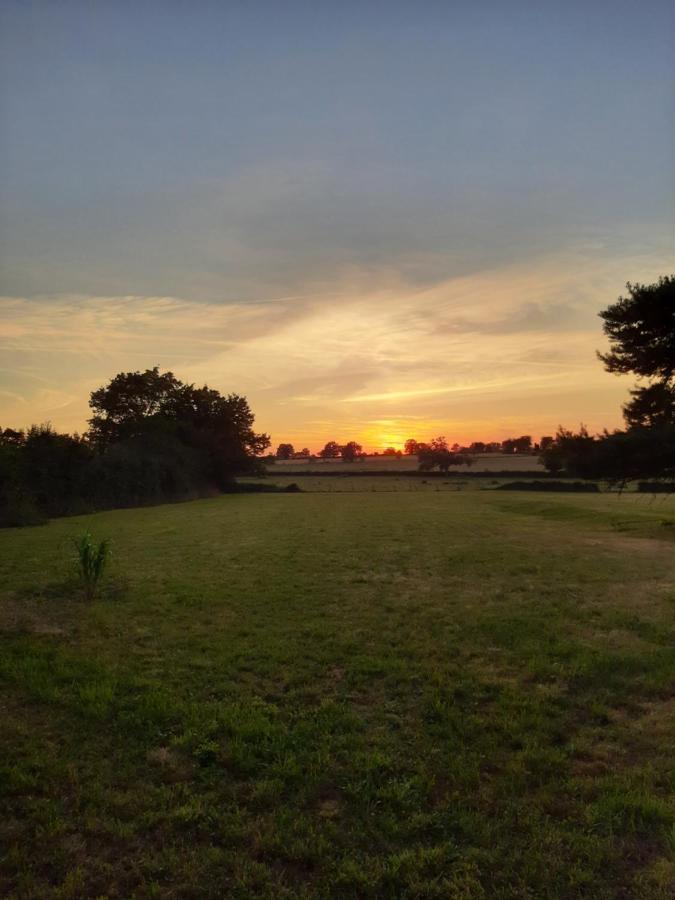 Notrevillage La Salamandre Neret Bagian luar foto